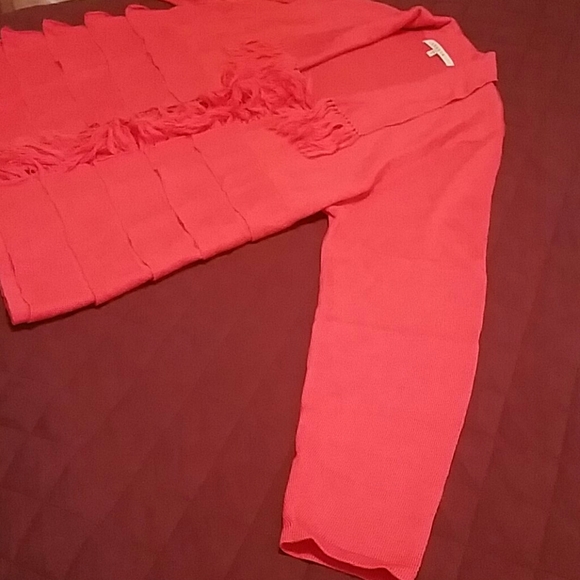 Chesca - Picture 7 of 15